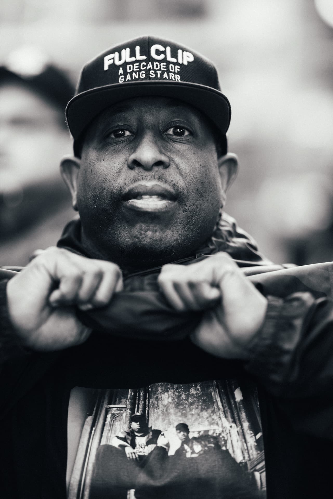 Live music performance with dramatic stage production